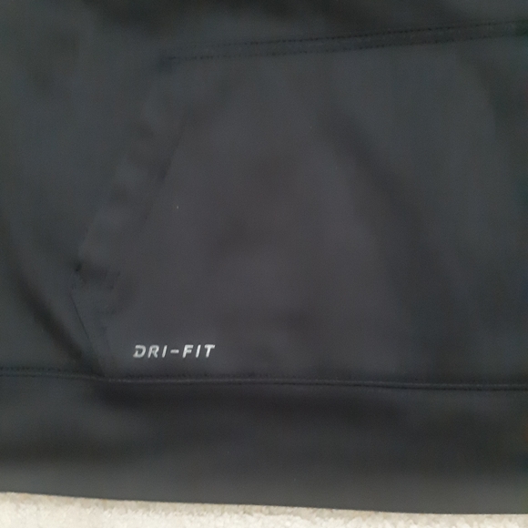Jordan hoodie Dri _ fit Black  XL youths - Picture 4 of 6